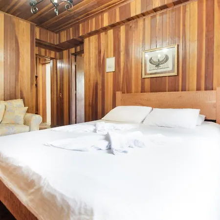 Velinn Pousada Torre Branca Monte Verde  Habitación foto