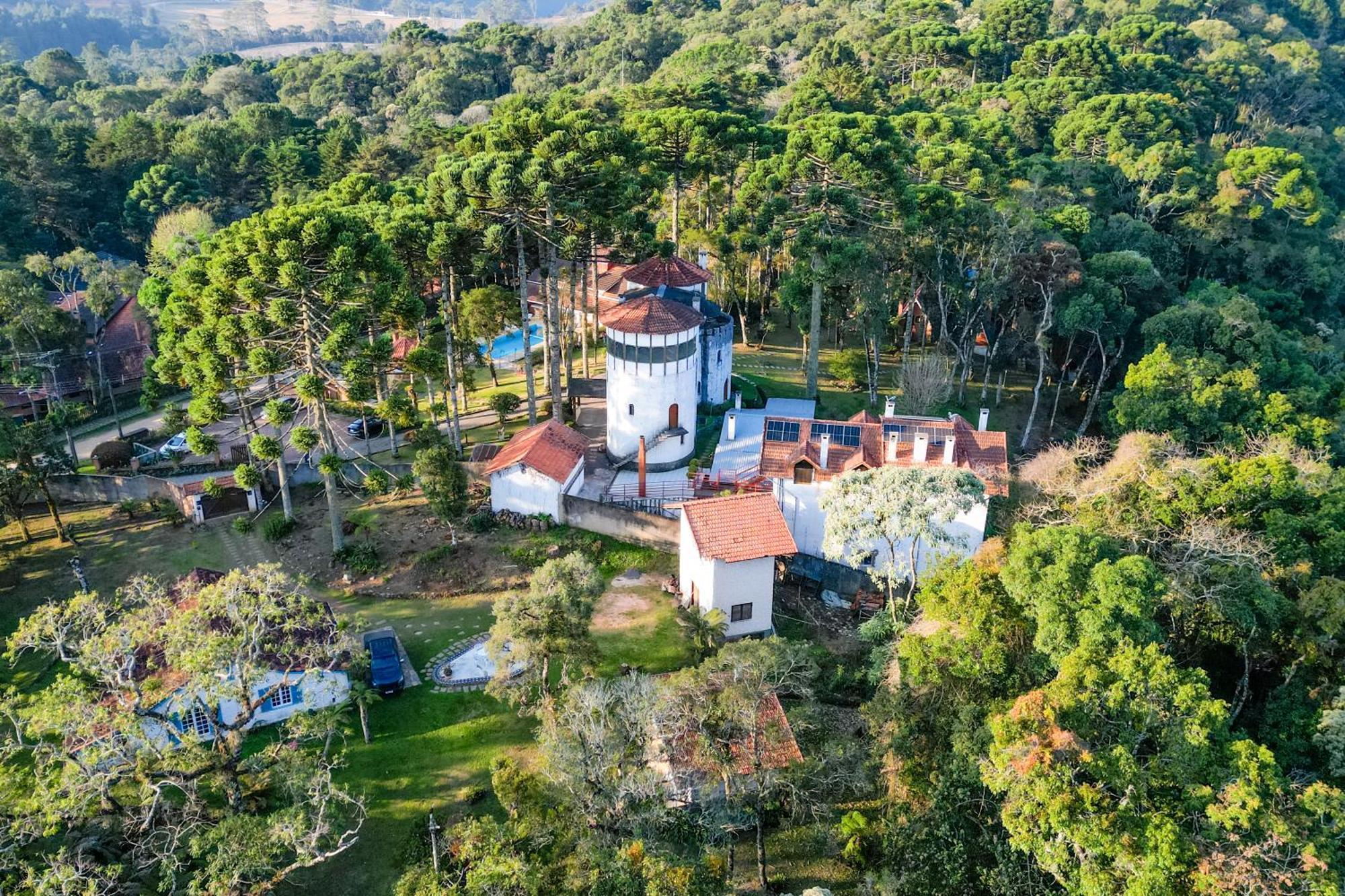 Estalagem Velinn Torre Branca